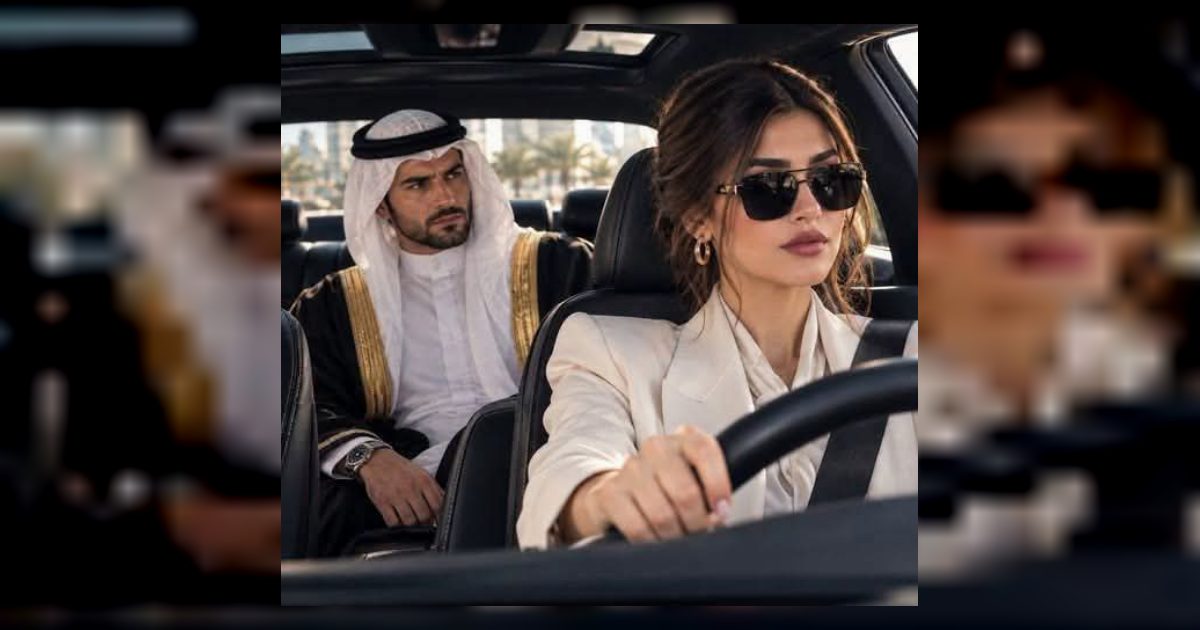 كل يوم جمعة، الشيخ كان بيختفي من البيت لمدة 3 ساعات بالظبط، ويقفل موبايله، وكمان كان بيمنع الحراسة بتاعته إنها تمشي وراه.  مراته كانت متأكدة إن جوزها متجوز عليه